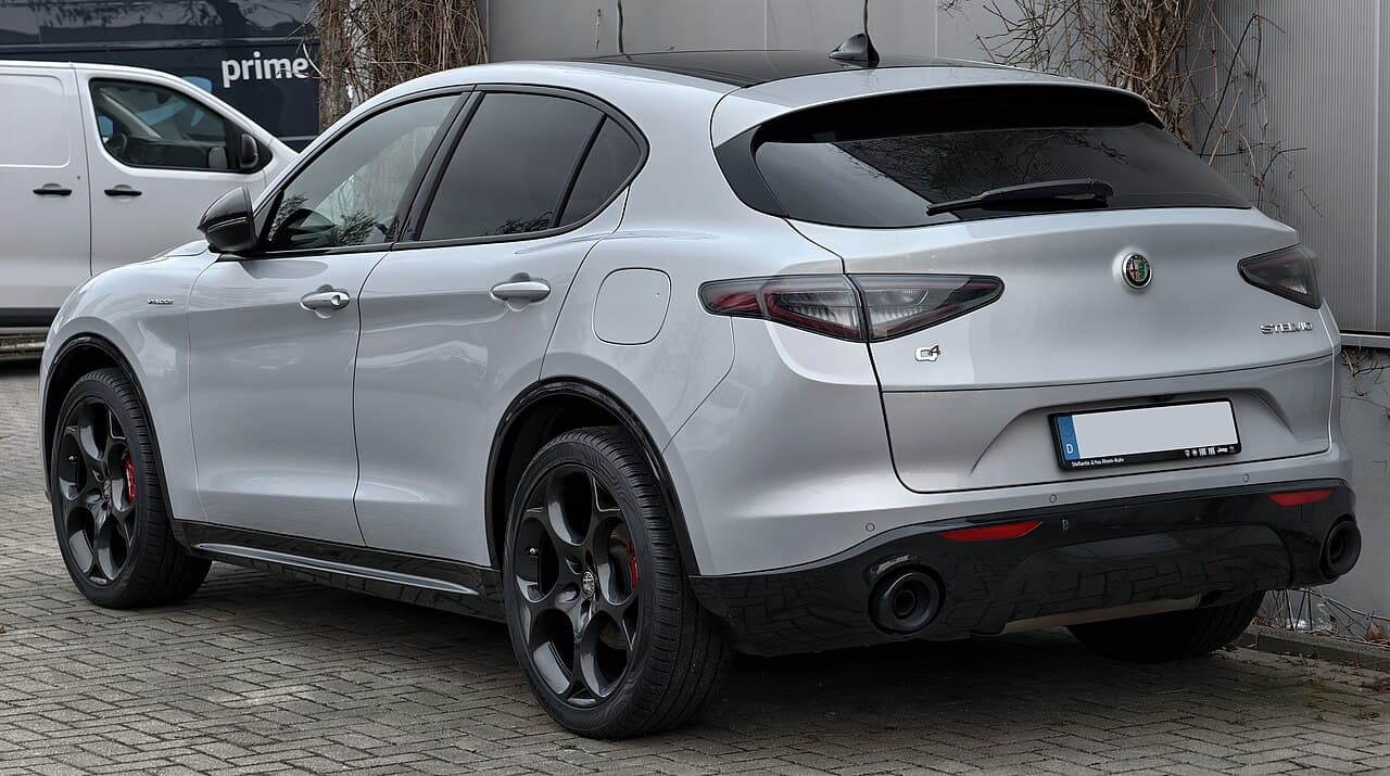 2026 Alfa Romeo Stelvio exterior