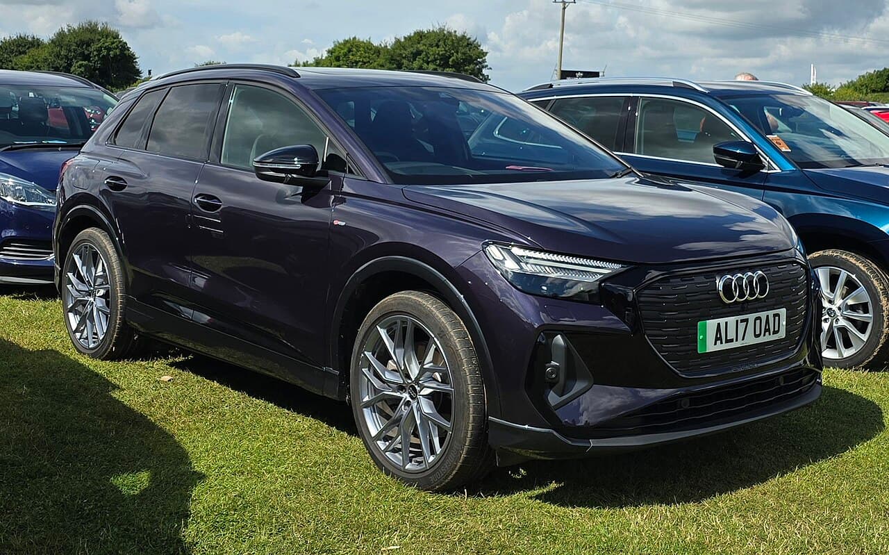 2024 Audi Q4 e-tron exterior