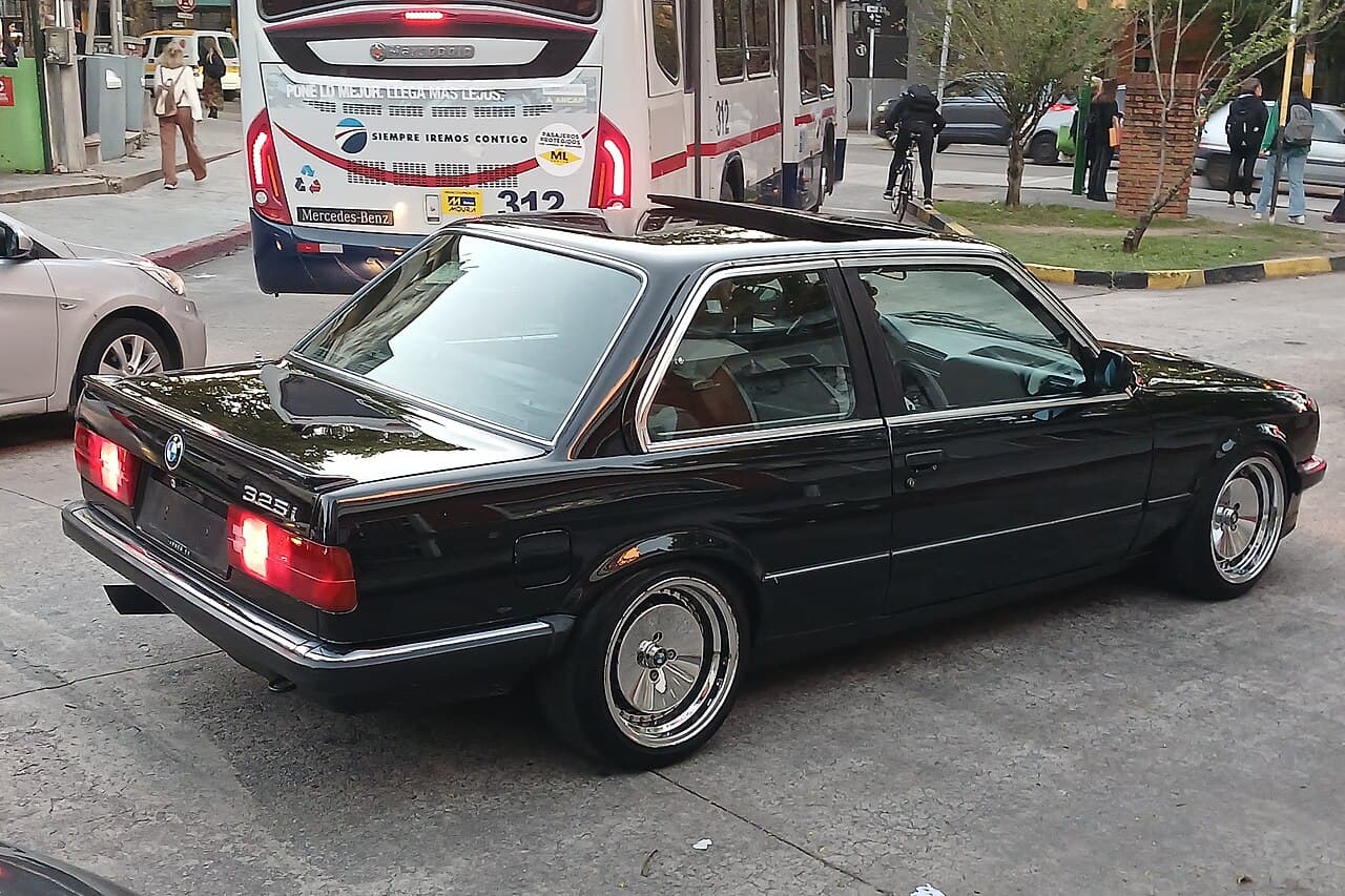 2024 BMW 3 Series exterior