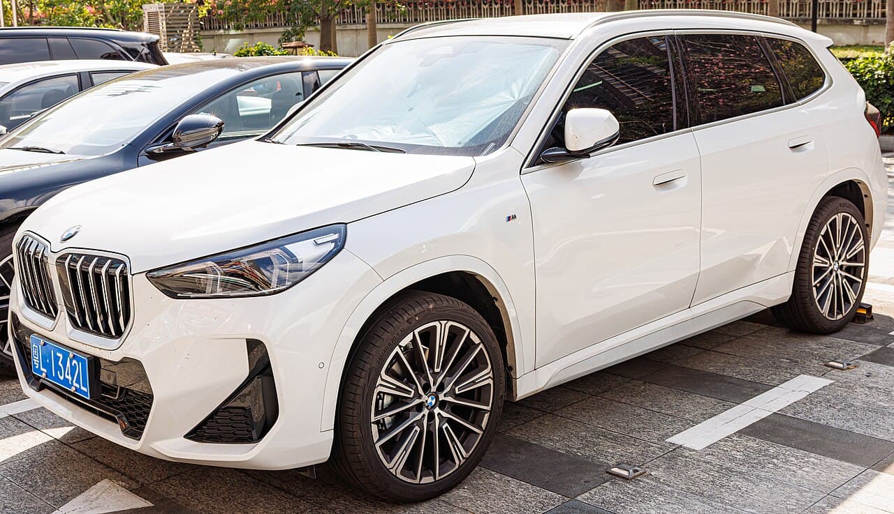 BMW X1 model reference
