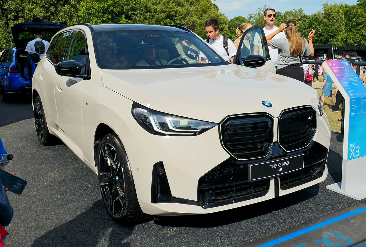 2024 BMW X3 exterior