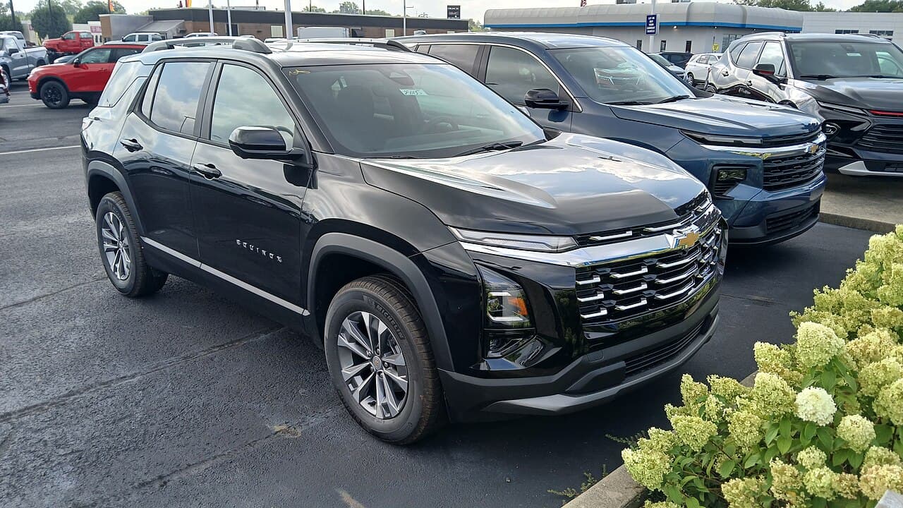 2025 Chevrolet Equinox exterior