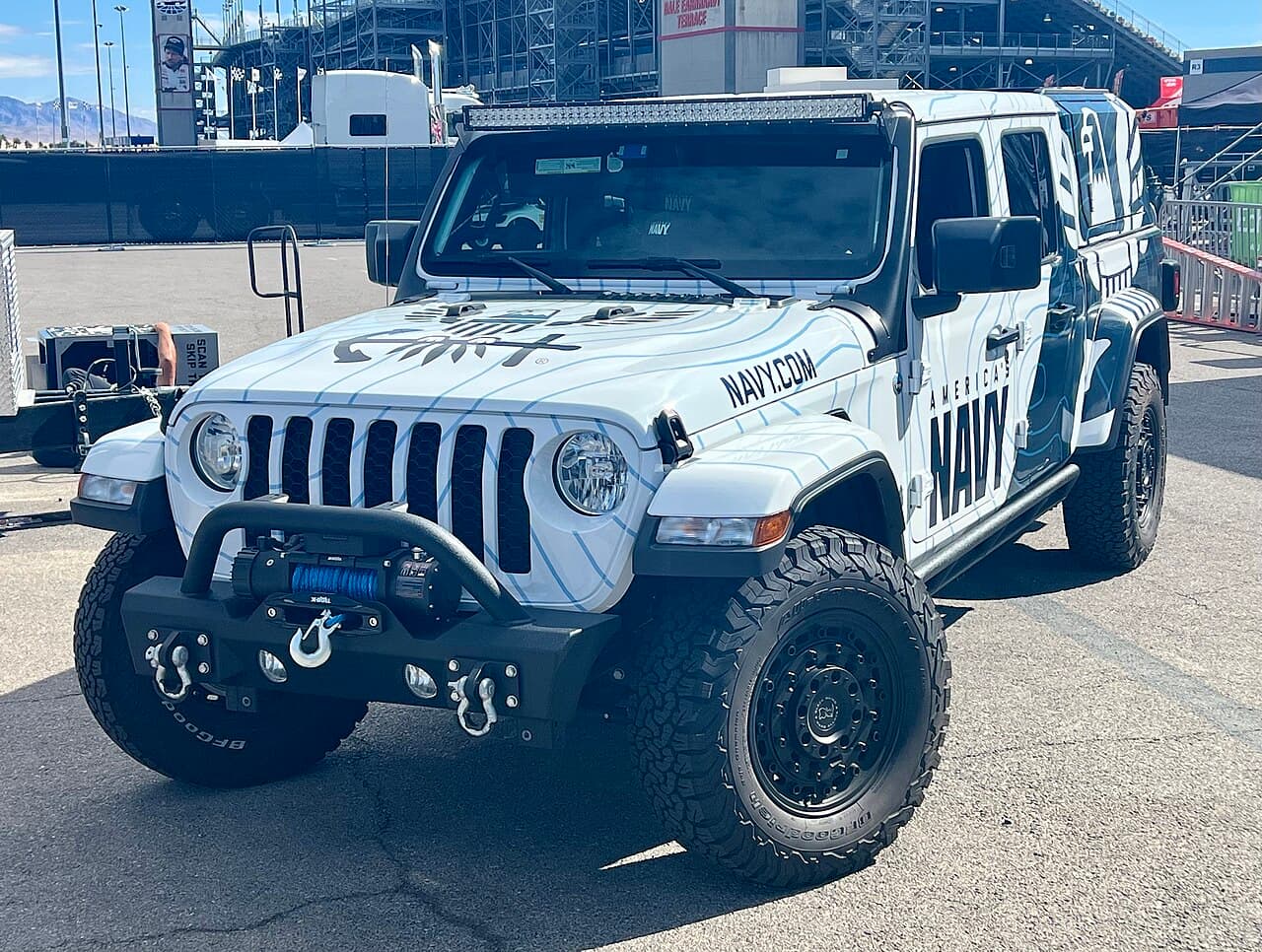 2024 Jeep Gladiator exterior