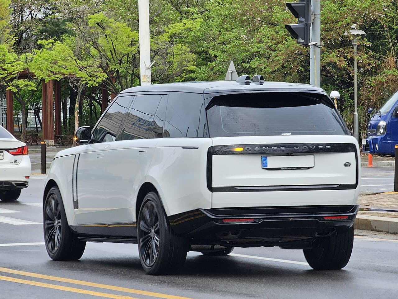 Land Rover Range Rover model reference