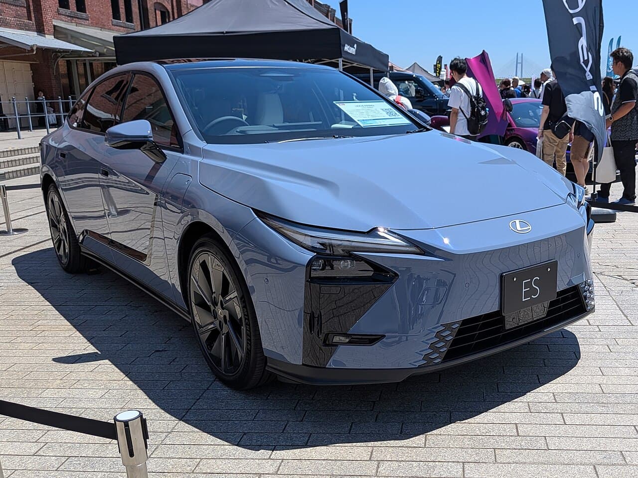 2026 Lexus ES exterior