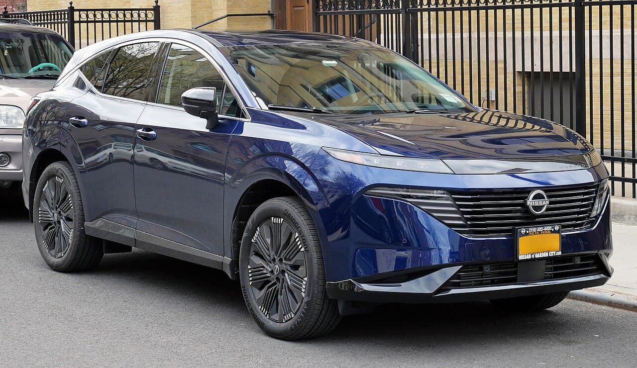 2025 Nissan Murano exterior