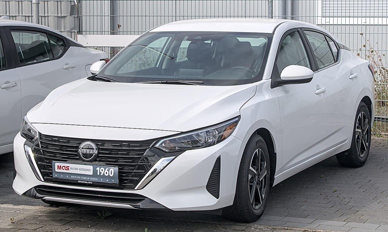 2024 Nissan Sentra exterior