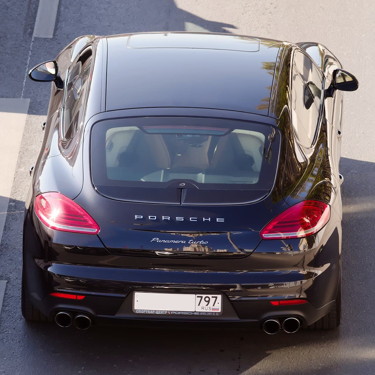 2025 Porsche Panamera exterior