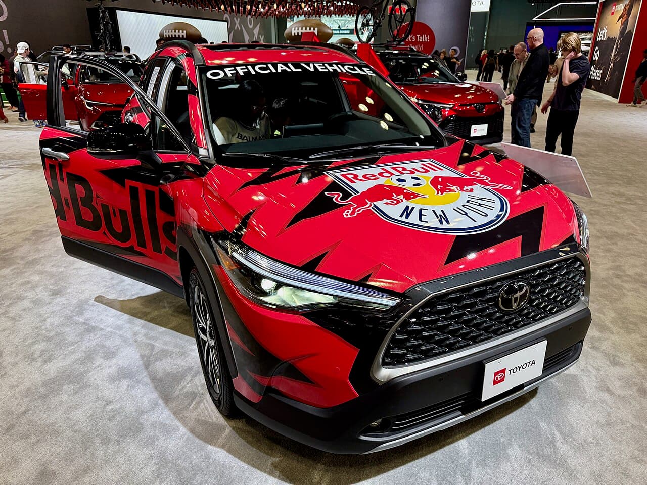 2025 Toyota Corolla Cross exterior