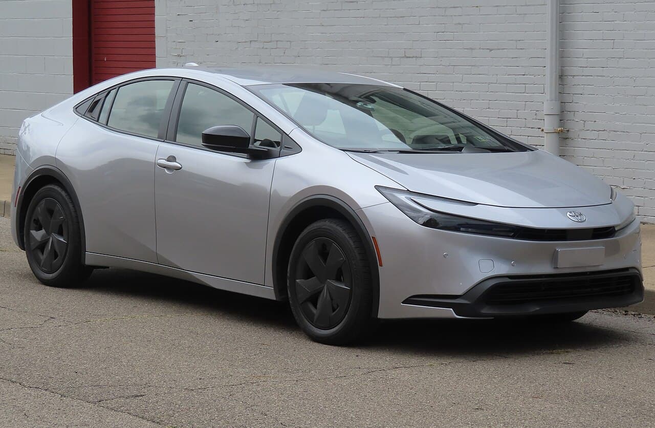 2025 Toyota Prius exterior