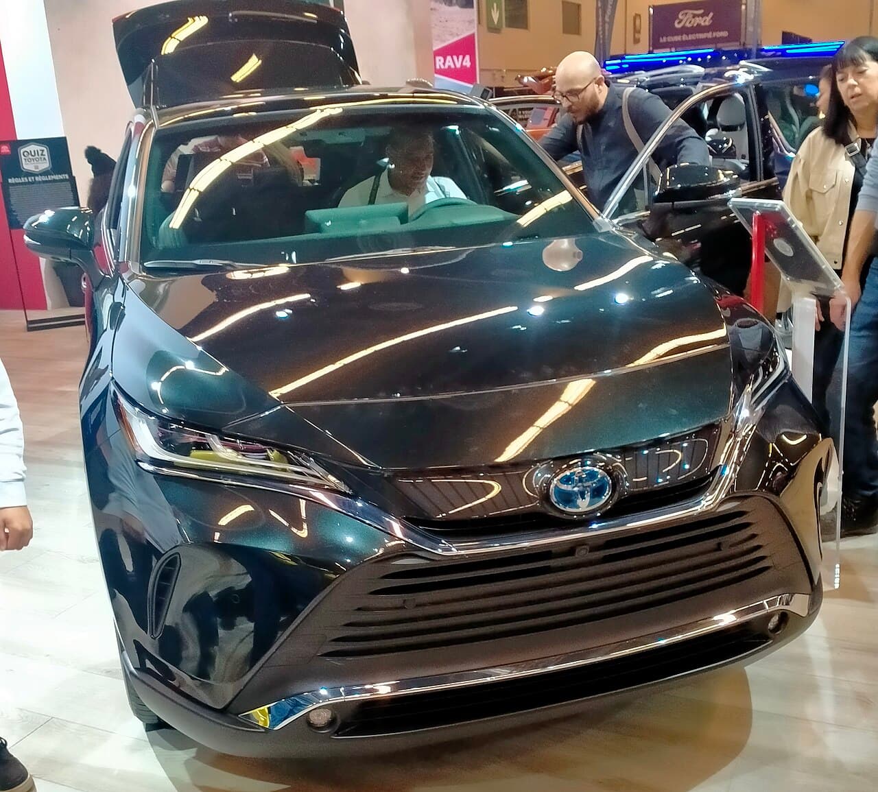 2024 Toyota Venza exterior