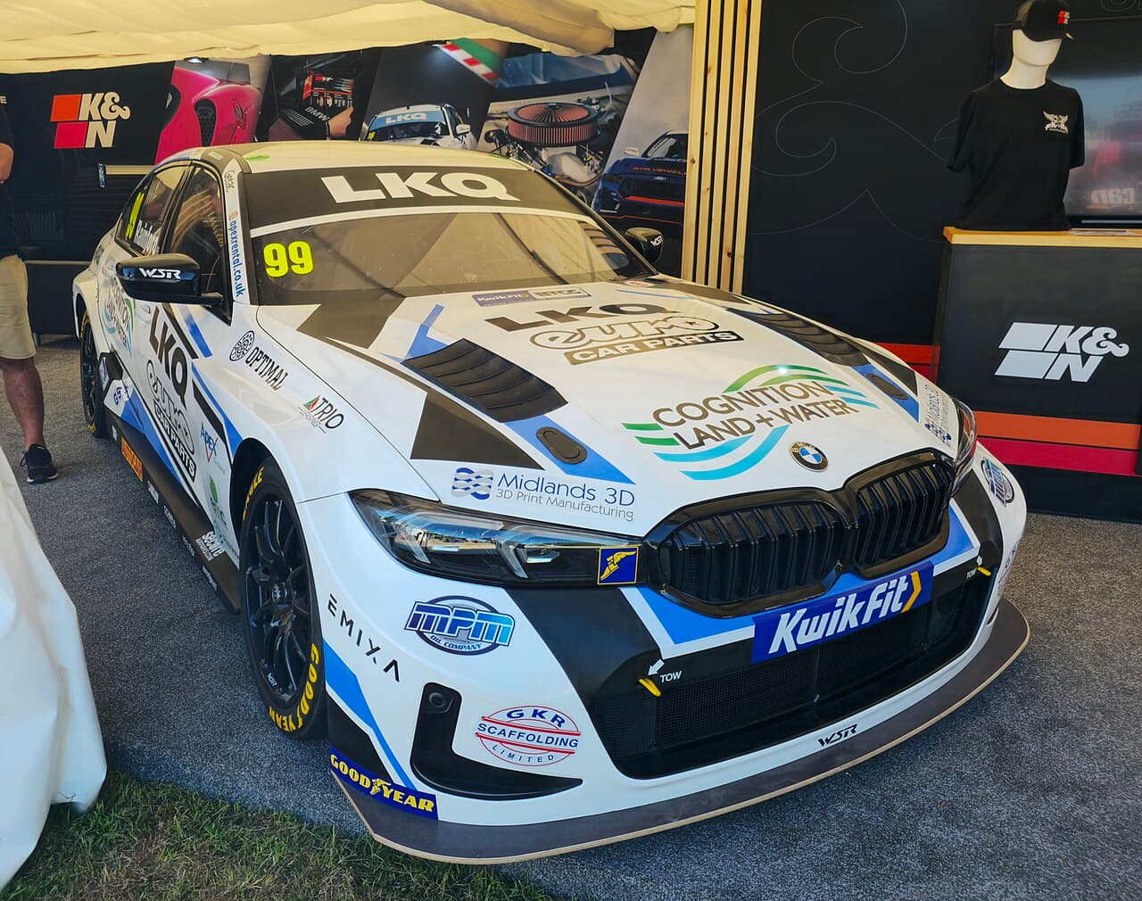 2025 BMW 3 Series exterior