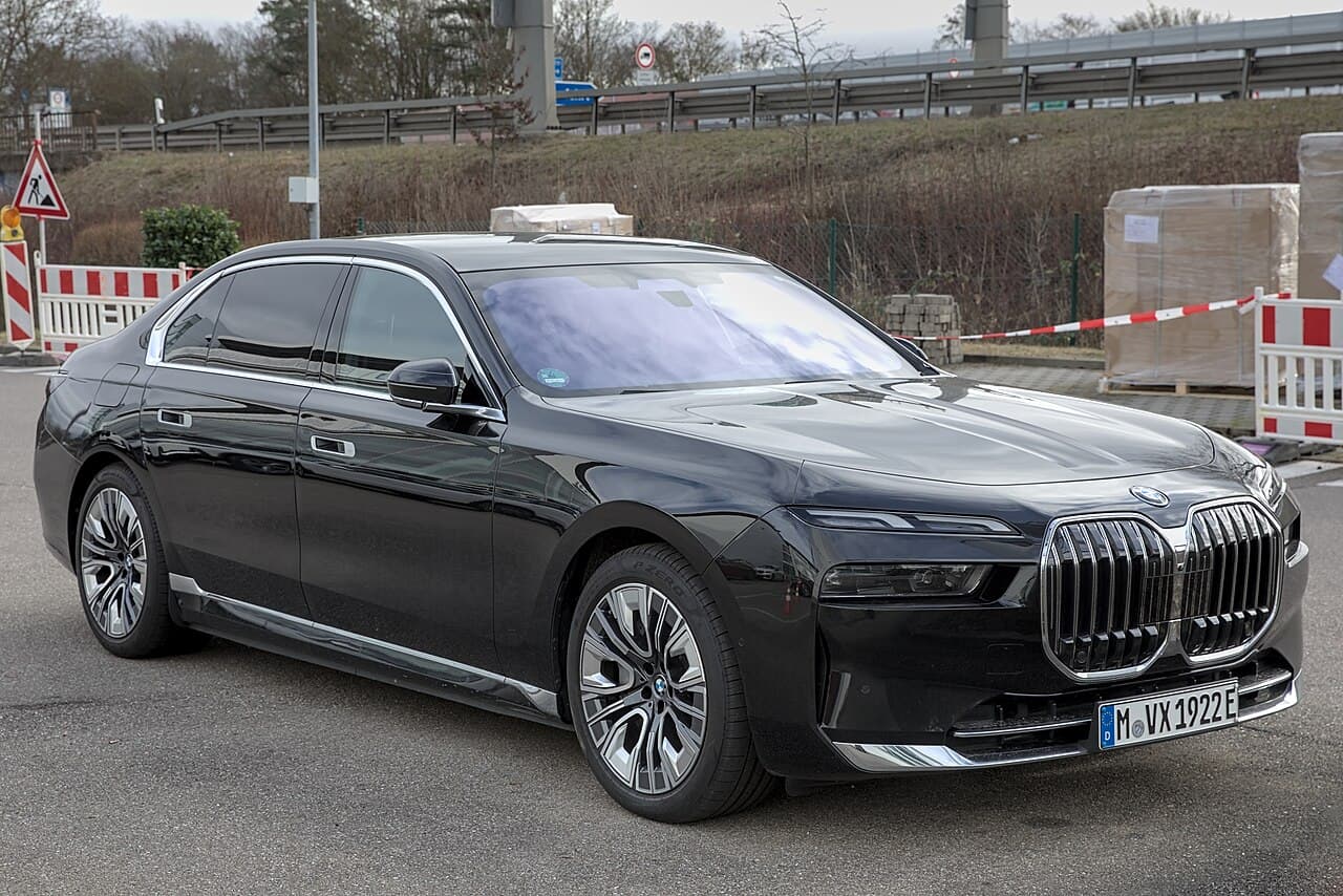 BMW 7 Series model reference