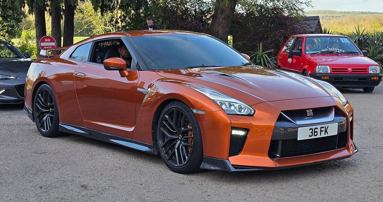 Nissan GT-R model reference